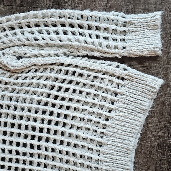Urban Outfitters Open-Knit Sweater - Picture 6 of 6